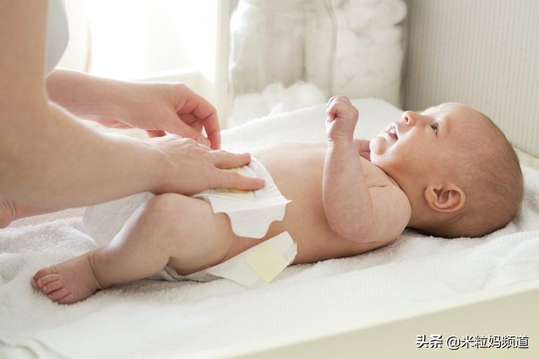 什么时候戒睡前奶,什么时候戒夜奶