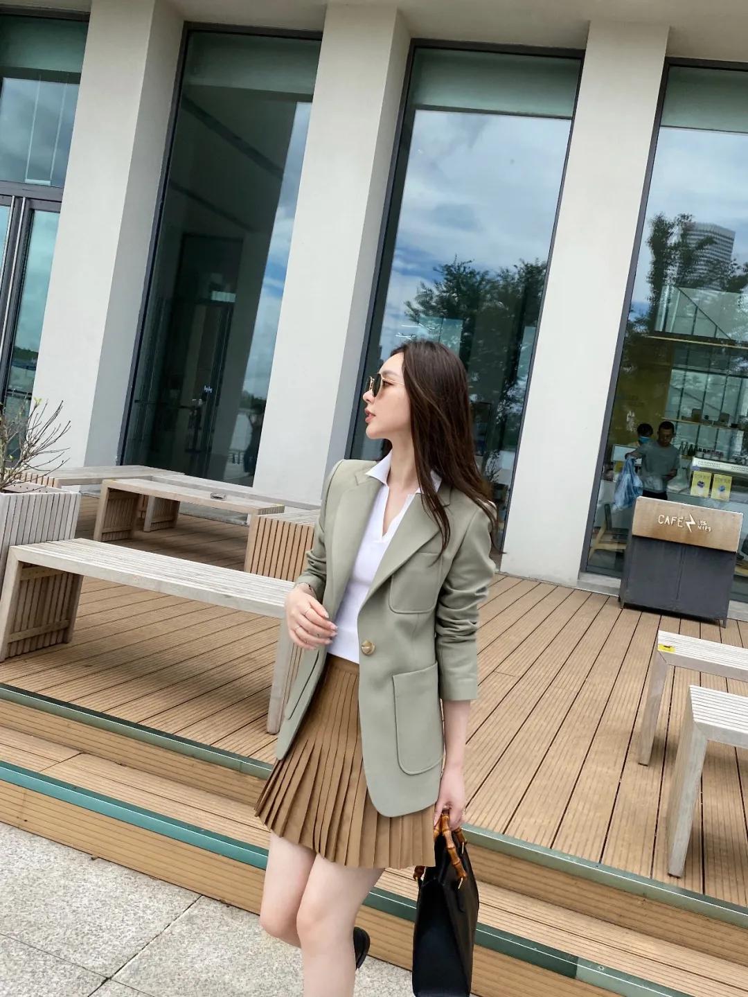5套秋季穿搭简单时髦又漂亮哟,初秋30-40岁穿搭