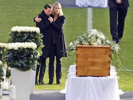 门将恩克集锦,前德国门将罗伯特恩克