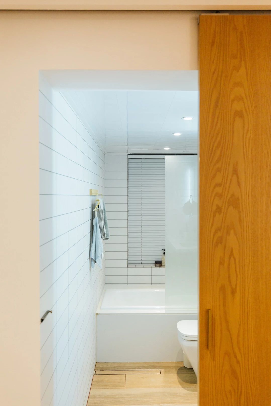 扔掉传统沙发茶几电视柜,丢掉沙发茶几