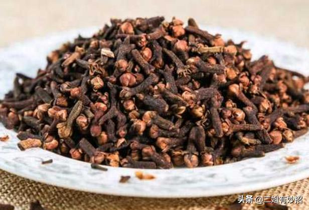 蒜吃多了口臭怎么办,吃蒜后口气怎么消除