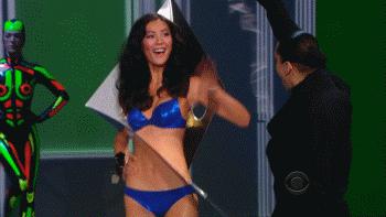 疯了，她的平胸才是顶级性感