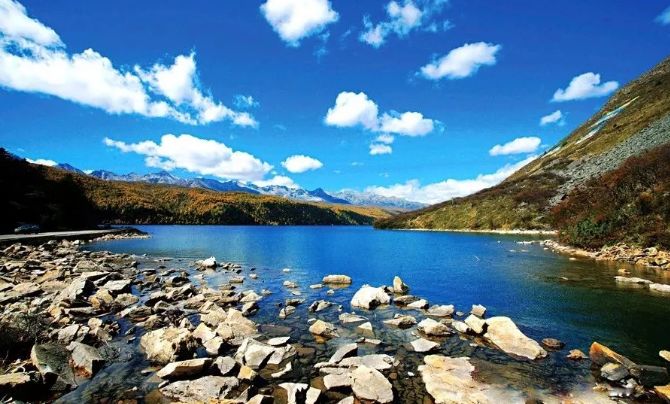 甘孜5日旅游攻略最新,四川旅游团去甘孜旅游攻略