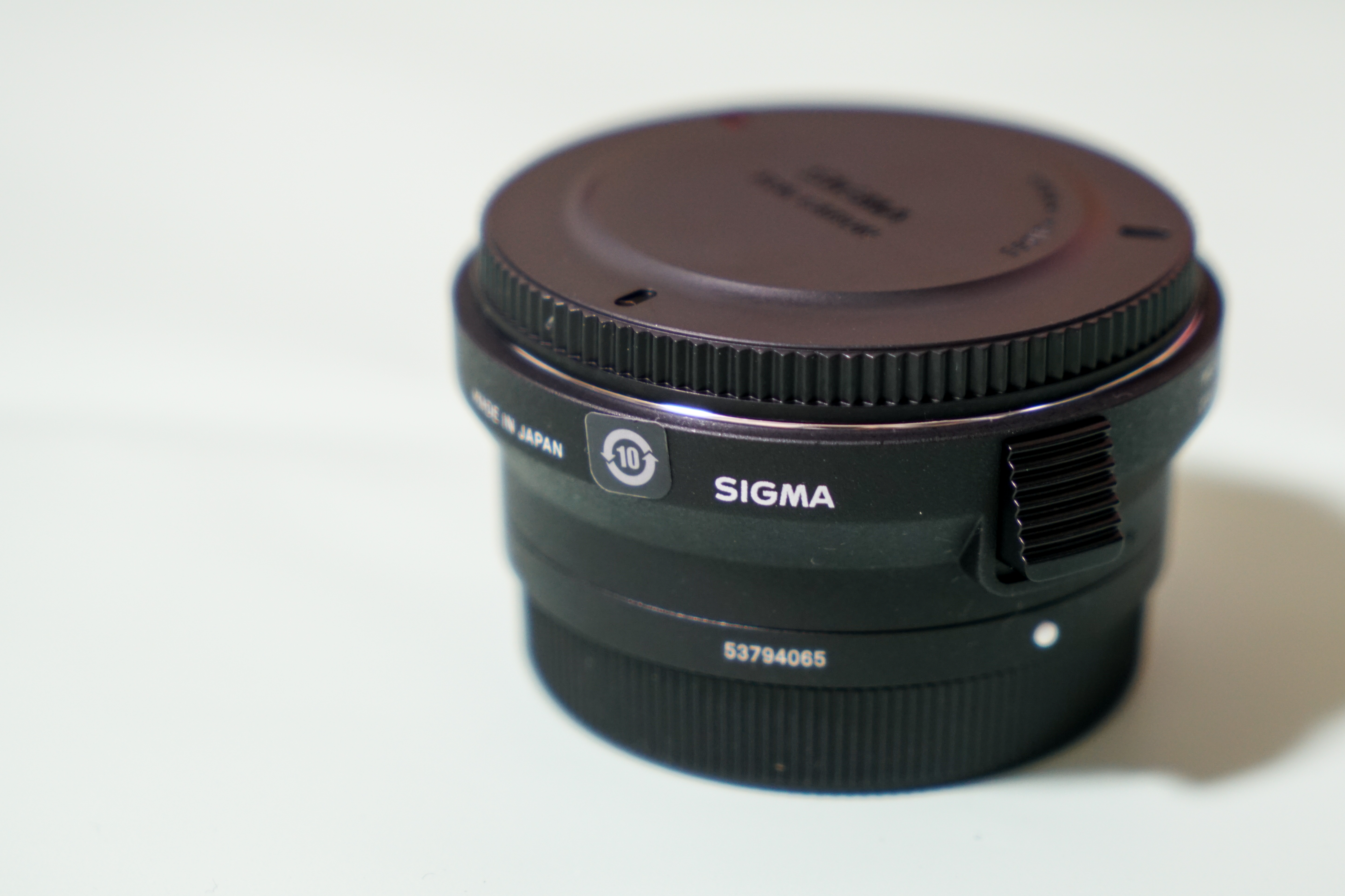 索尼全画幅微单可以用适马镜头吗 (佳能ef口的镜头能用在a7上吗)