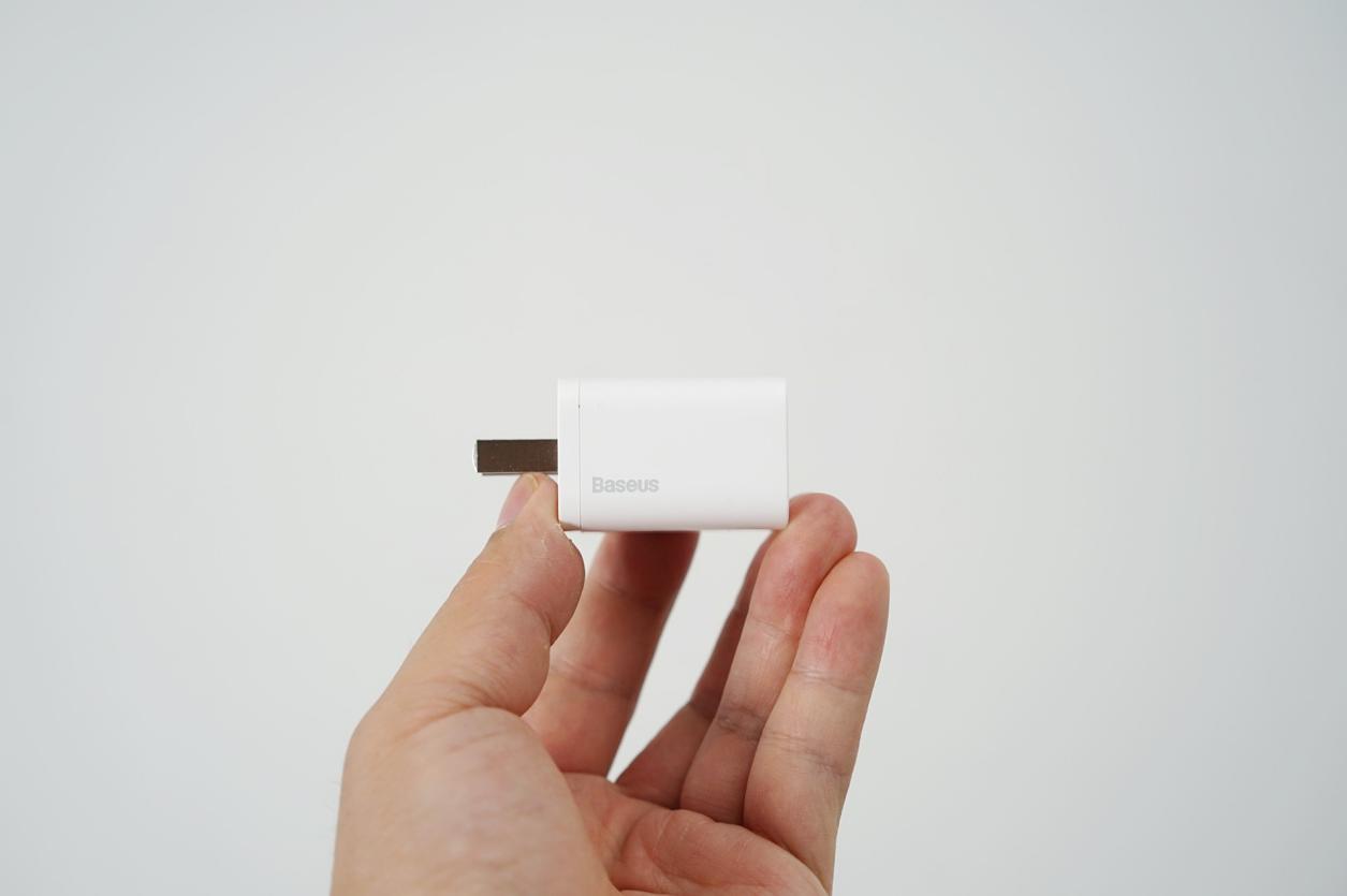 倍思苹果快充哪个系列好,倍思超级硅20w快充和氮化镓