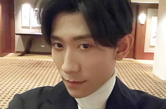 星辰大海林允关晓彤,林允素颜被吐槽