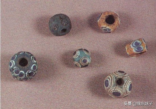 中国古代玻璃演化史,中国古代玻璃多属什么玻璃