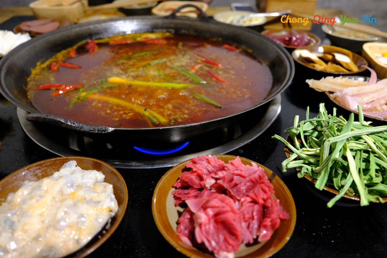 火锅没文化？单看只有百年历史的重庆火锅，文化也如此深厚