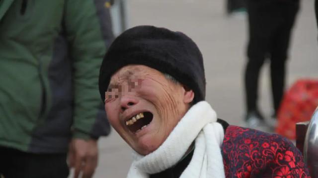 6岁的女孩有异味怎么回事,六岁女孩有异味是怎么回事