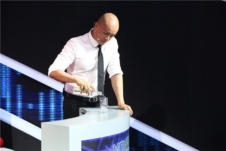 乐嘉被问为何离开非诚勿扰,乐嘉怎么离开非诚勿扰了