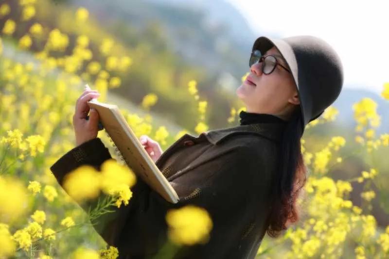 自然而然展览,自然而然女生版