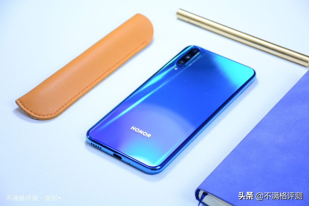 荣耀20青春版缺点,荣耀20青春版评测对比