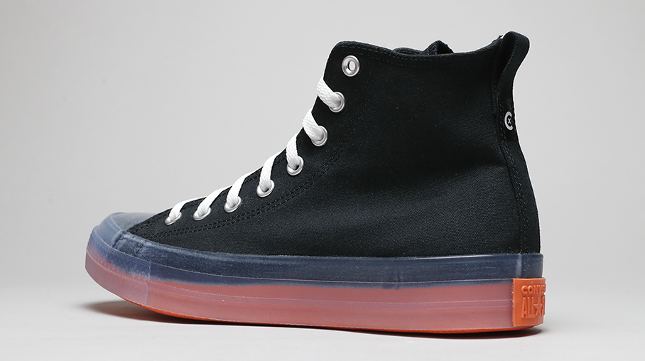 匡威银灰色高帮帆布鞋,脚感爆炸帆布鞋