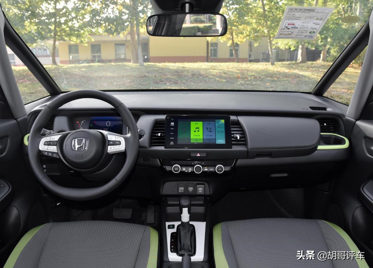 “超跑”基因还在,8万起视野宽动力足,带你看*四代第**飞度