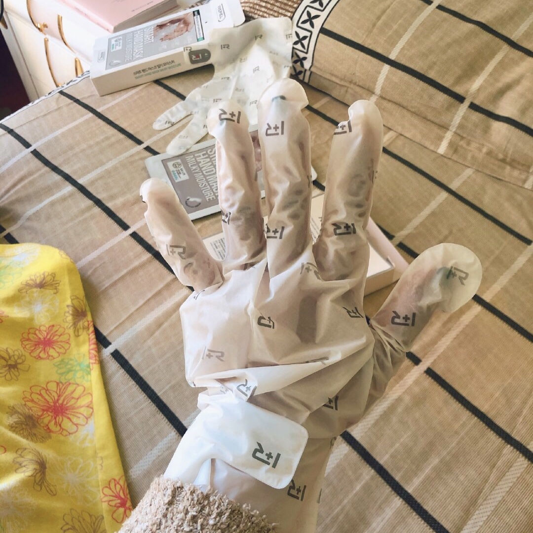 手是女人的第二张脸，你平常保养了吗？手膜和面膜一样重要