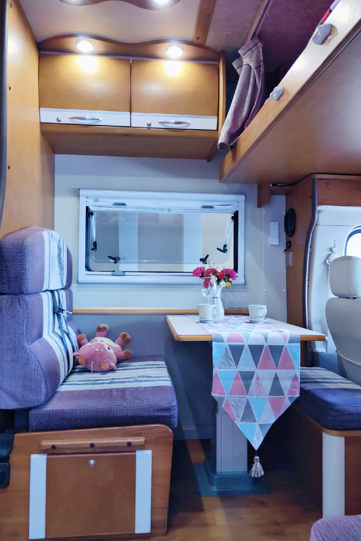 2.5T柴油涡轮+6AMT变速箱梦幻组合顺旅蓝精灵T型房车43.8万起售