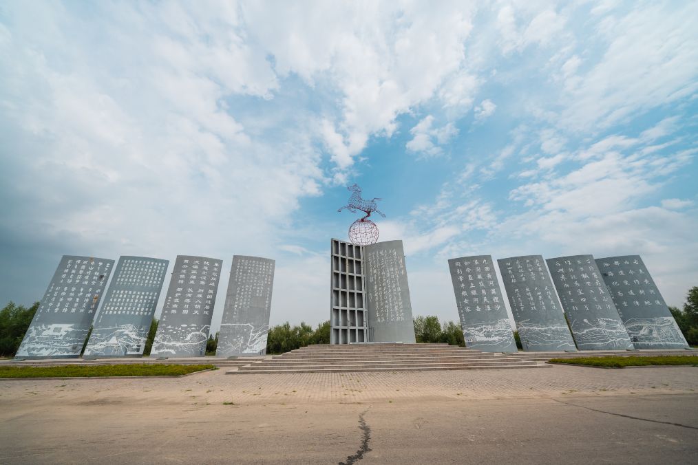 她是滔滔千里黄河的宠儿,阴山之下、河套之上的掌上明珠