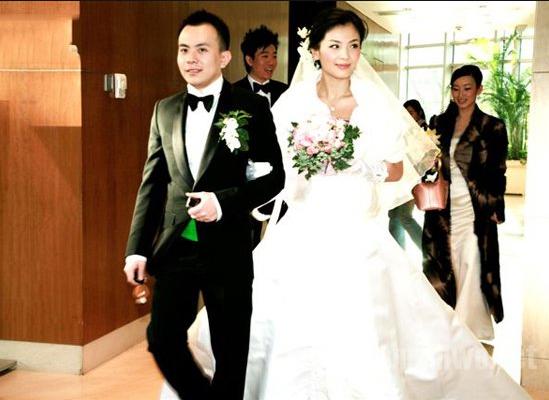 被全家吸血的明星,被父母吸血的明星去世