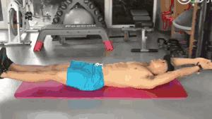 分享一套腹肌马甲线训练计划,基础的练腹跟马甲线动作