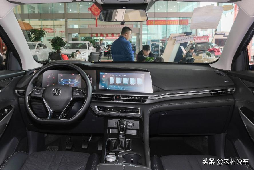 可躺2人的瓦罐车，1.5T自动挡，良心价7万多起，带你看宝骏Valli