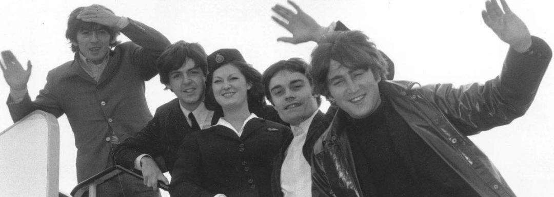 香港无人街头，许冠杰开了场一个人的演唱会，255万人观看！