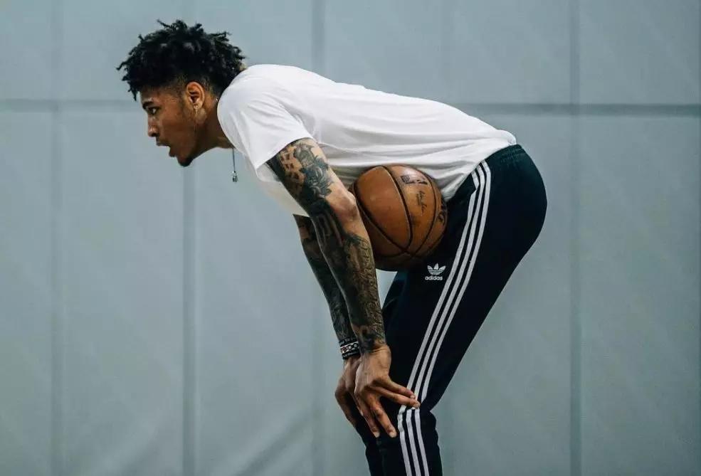 半月板撕裂年轻好得快吗,乌布雷半月板撕裂严重吗