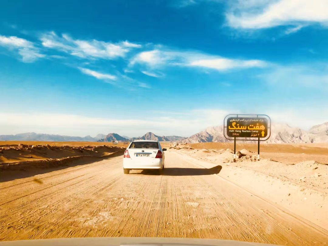 放弃50万年薪的工作,因为理想辞掉工作去环游世界