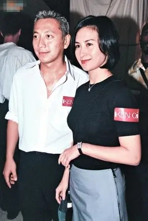 10位“浪荡”的富二代，个个换女友如换衣服，王思聪只是小萌新