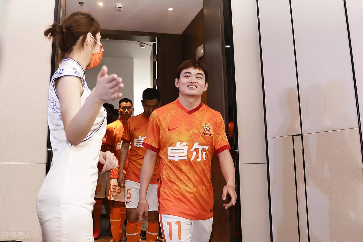 前江苏苏宁球员,中超苏宁解散球员去哪里了