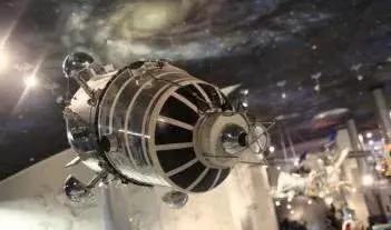 30个步兵旅进入战斗状态，10颗侦察卫星紧急上线，西部局势已升级