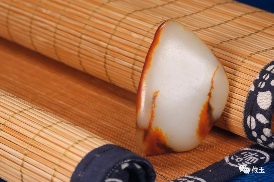 无裂不成玉,和田玉怎么才能看出有没有裂