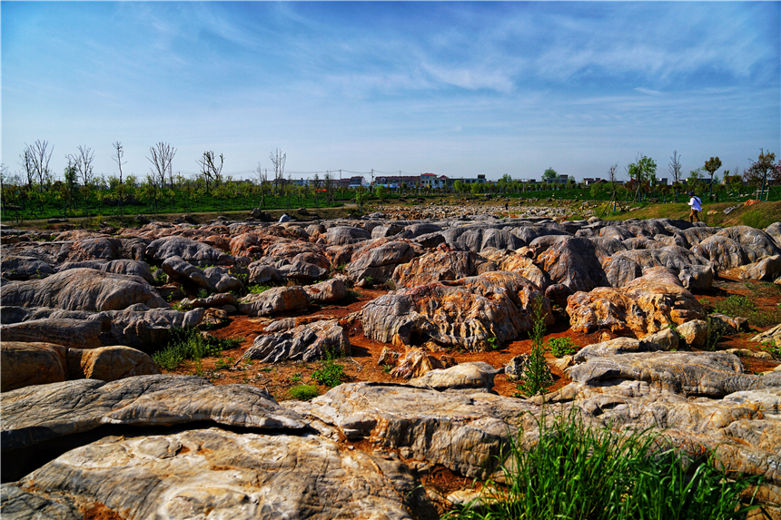 宿州天下第一石城奇石,宿州这座山真奇特
