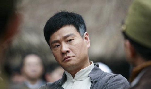 连奕名成名后抛弃妻女,连奕名和妻子图片