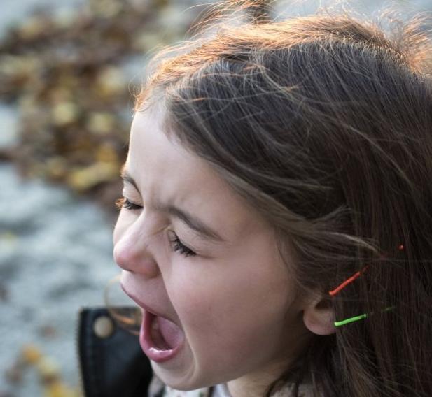 6岁孩子话少沟通能力差怎么办,小孩话多该怎么培养