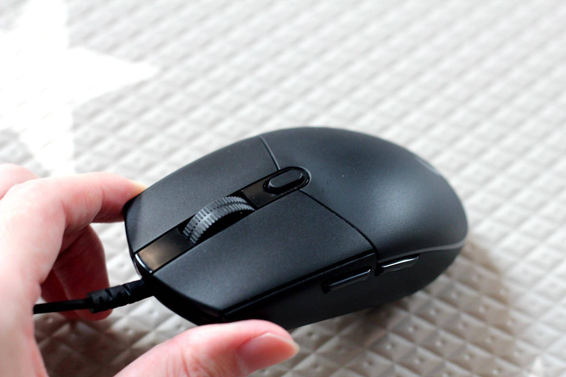 罗技g102二代和一代外观的区别,为什么这么多人推荐罗技g102