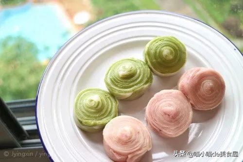 蛋黄酥手法视频,蛋黄酥换皮套路图解