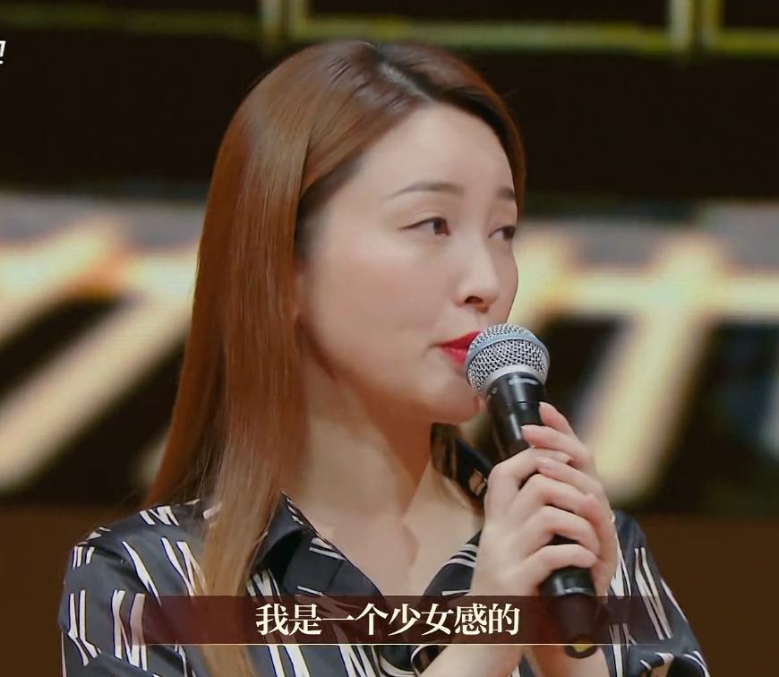 金莎2005年出道照片,金莎比张国荣大几岁