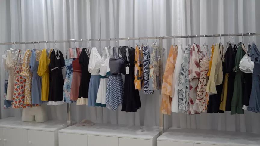 东北小城借泳装产业乘风踏浪,东北泳装工厂