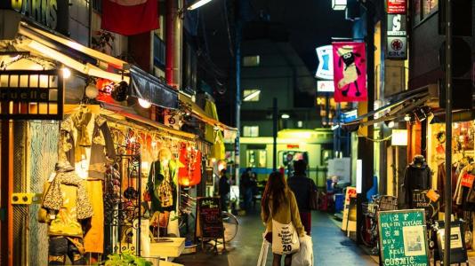 看完有点恐怖的感觉,看完才知道有多可怕