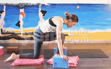 爬山后大腿小腿拉伸动作,爬山后正确的拉伸动作