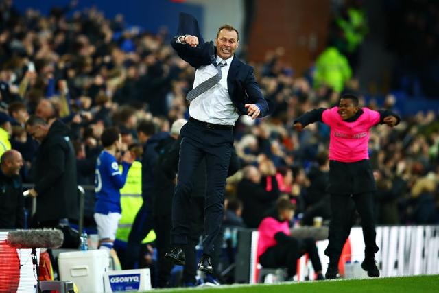 B2B中场球员成为主流，442阵型和433阵型，走向没落