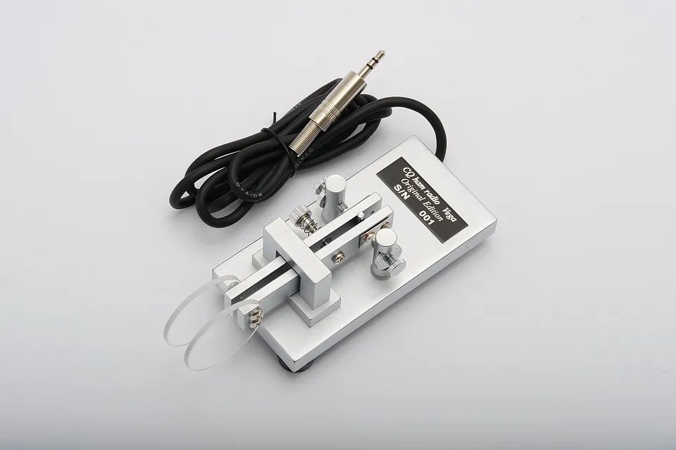 「新品情报站」日本机械触点臭虫莫尔斯文艺范电键售价2799元