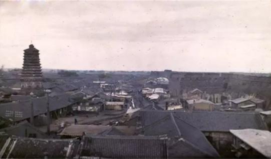 历史老照片1935年的辽宁沈阳,老照片镜头下1983年沈阳