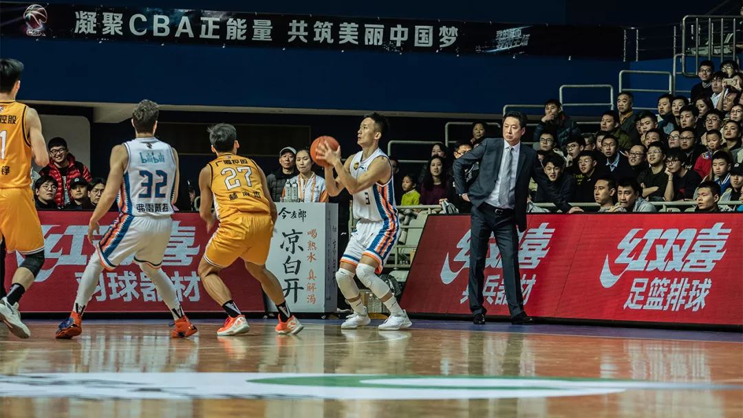 现场看cba去哪里看,现场看cba有多震撼