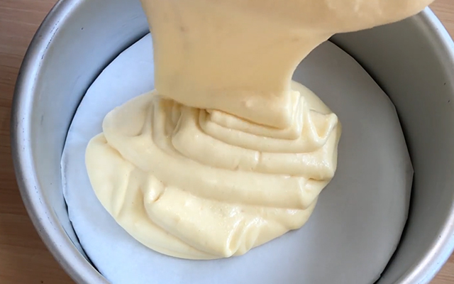 轻乳蛋糕步骤,口感细腻紧实的蛋糕做法