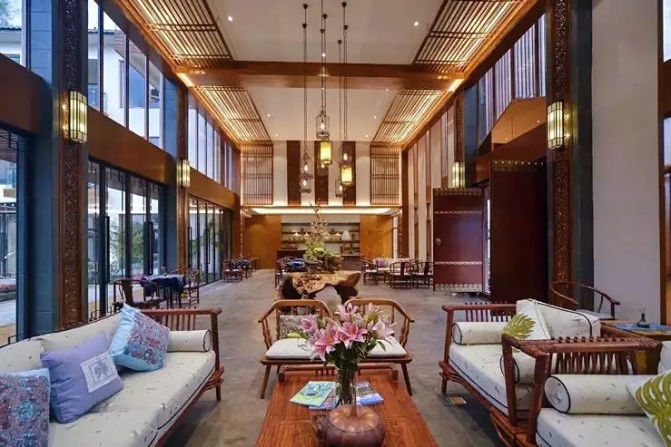 云南大理古城逛吃,大理好吃的特产哪里买最便宜