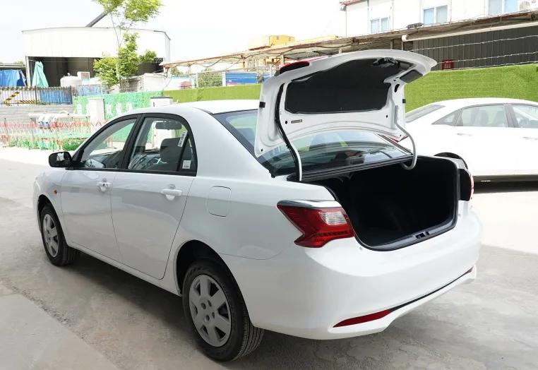 新第三代比亚迪f3报价及图片,新款比亚迪f3豪华版实车