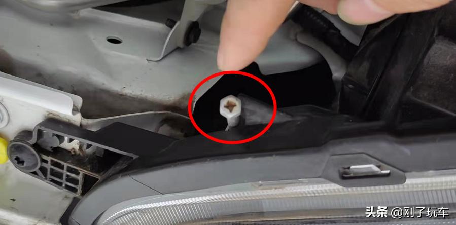 奔奔e-star升级h4带透镜,长安奔奔e-star改日行灯