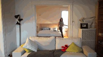 马斯克脑机接口新突破成功植入,脑后插管马斯克