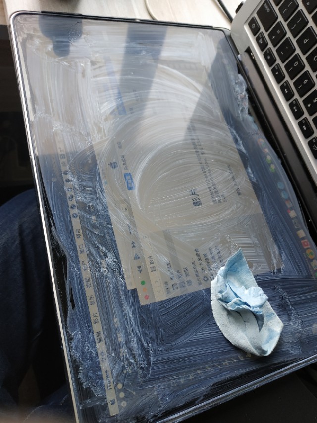 ipadpro屏幕涂层磨损,ipadpro屏幕脱落